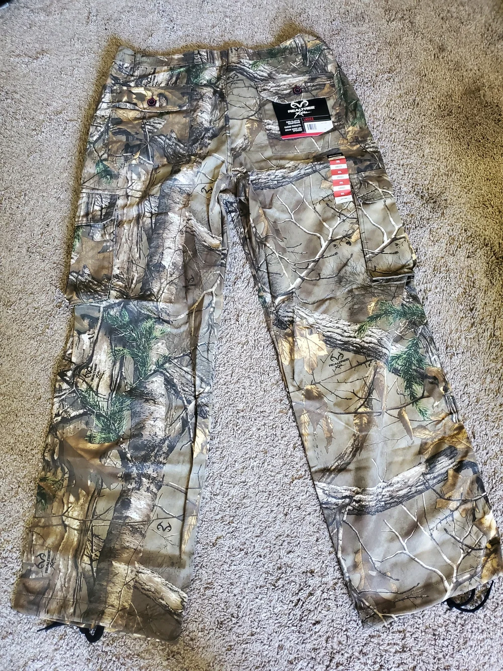 NWT Women's Camo Cargo Pants